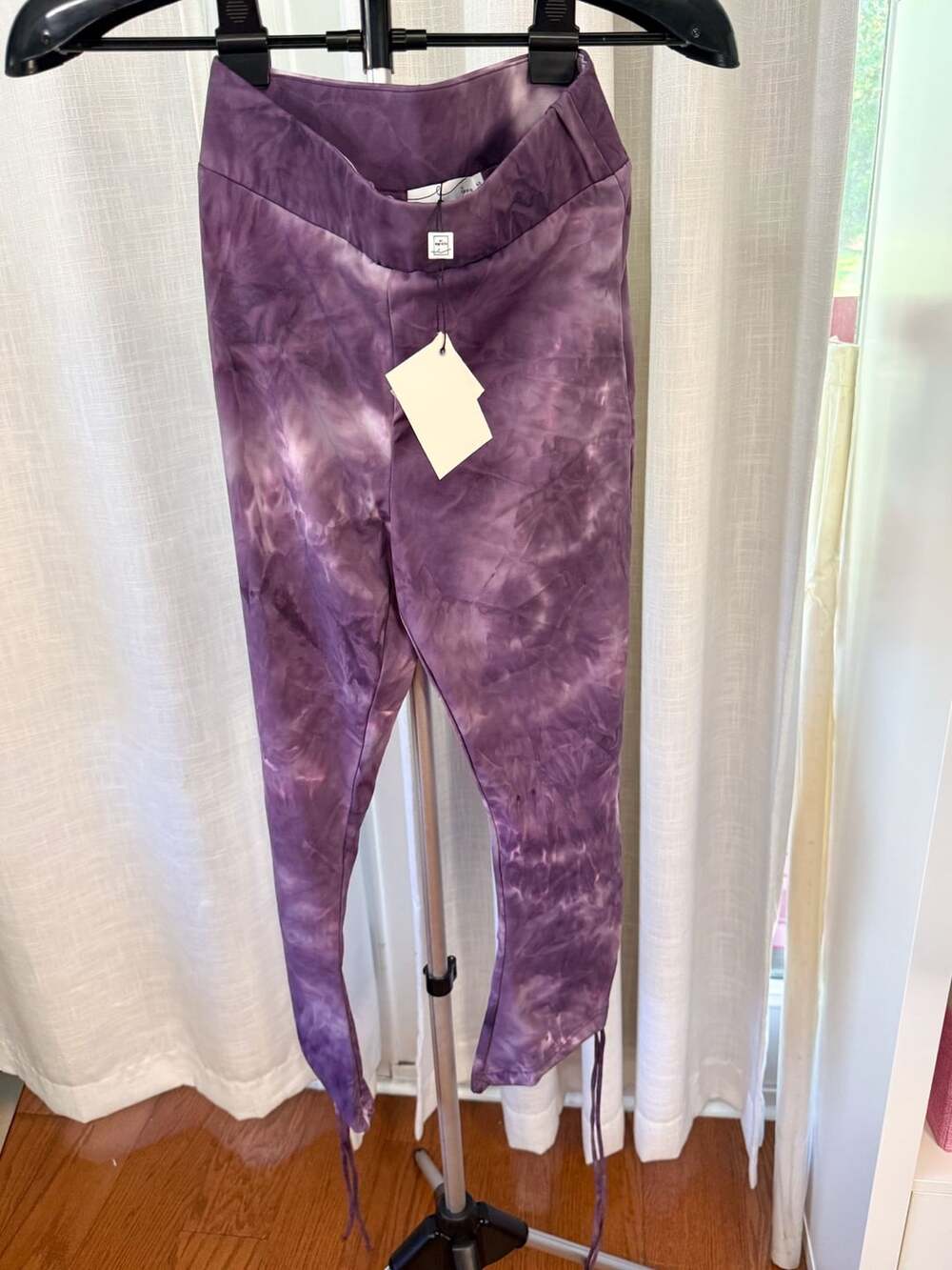 NWT By Egreis Leggings Women’s Size S Purple Tie Dye Cinch Ankle